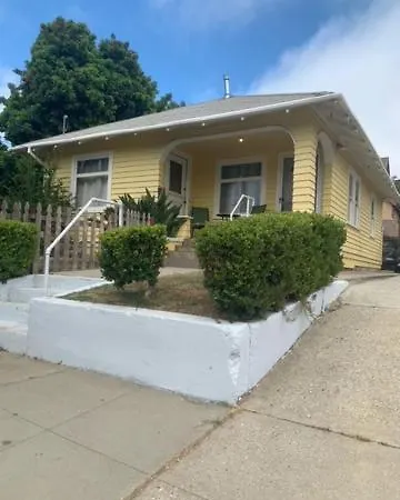 Ruth House Original Craftsman Pets, Walk To State St. Villa